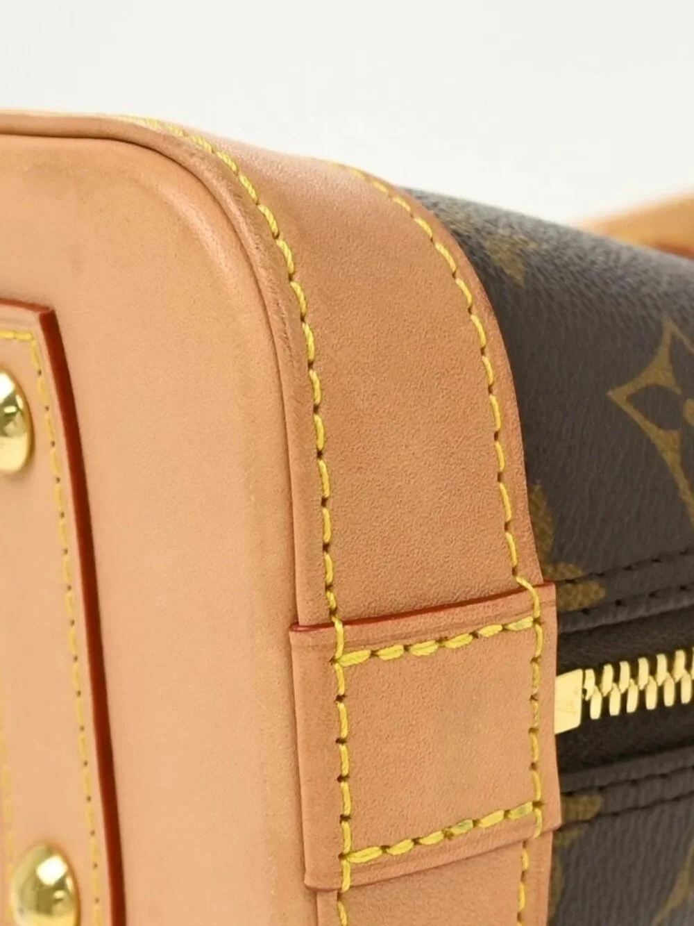 Louis Vuitton Monogram Alma BB Monogram Handbag M53152